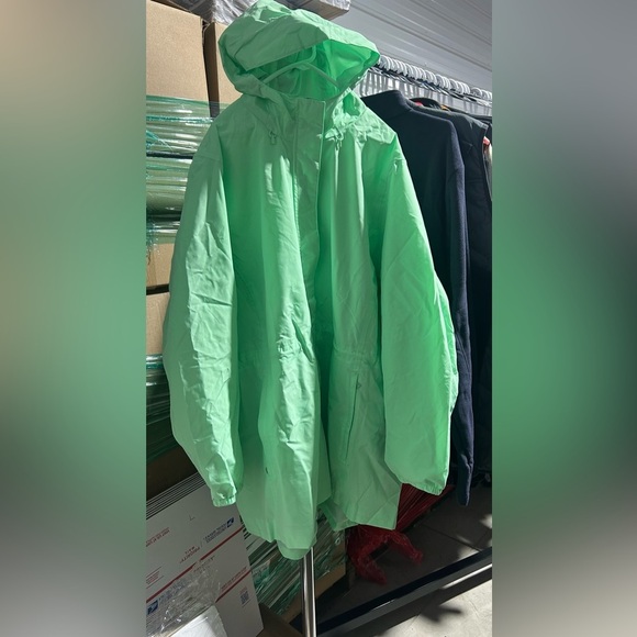 Lands’ End Women's Squall Packable Waterproof Raincoat NWT in Cool Mint (LE001) - Picture 6 of 10